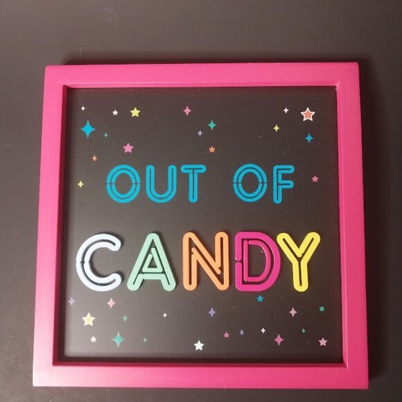 Out of Candy Frame - Picture 1 of 6